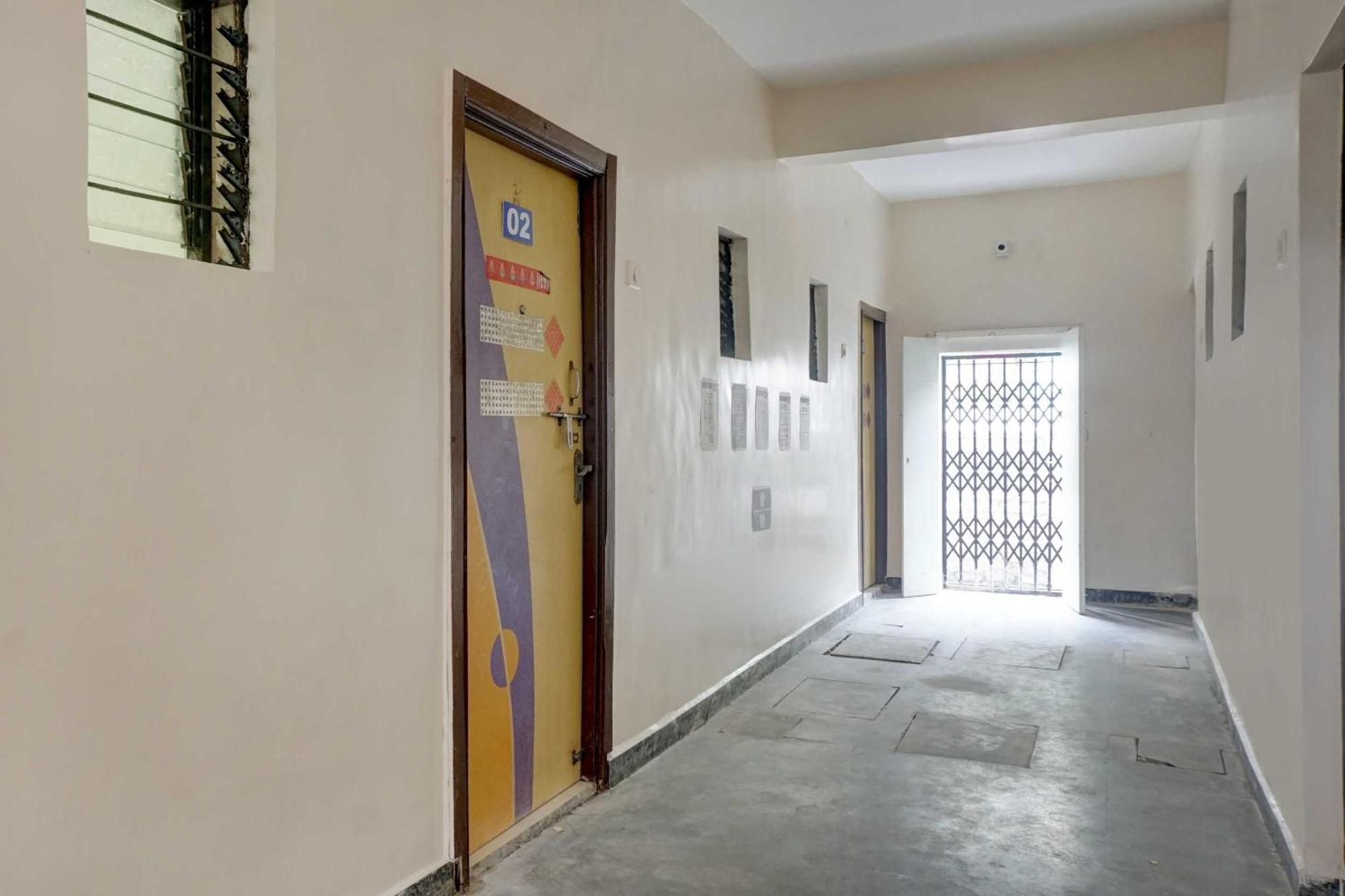 Spot On 74501 Hotel Supriya Garden Vagholi Exterior foto